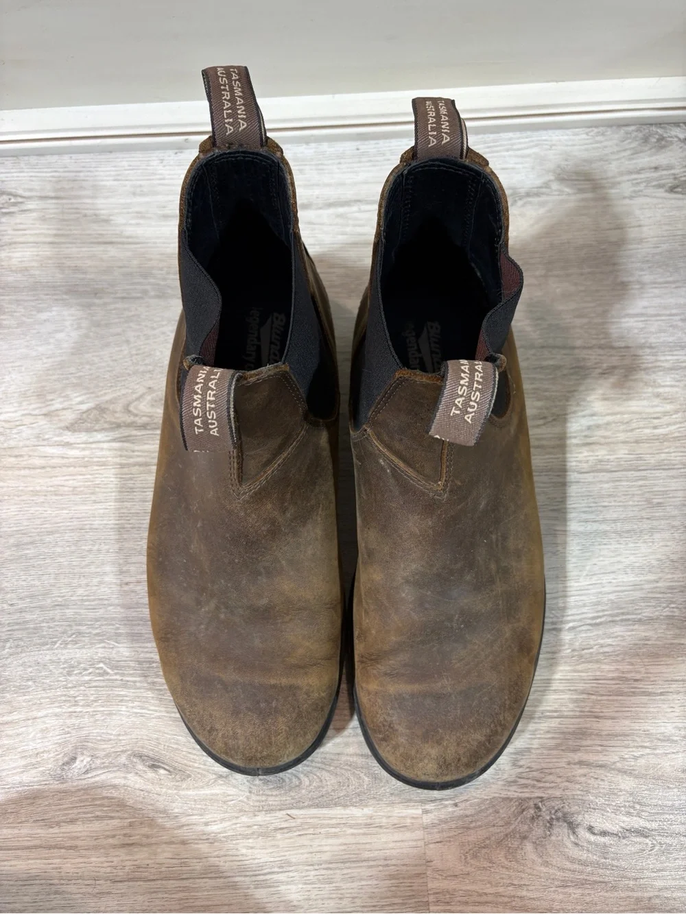 Blundstone Boots Mens 9.5 Classic Chelsea Rugged Western Work Comfort Outdoor